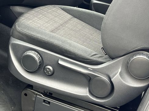 Used 2016 Mercedes-Benz Metris Passenger image 12