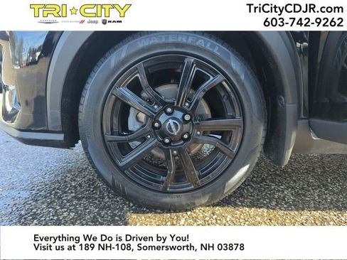 Used 2023 Nissan Kicks SV image 34