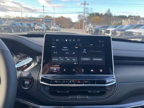 New 2026 Jeep Compass Limited image 27