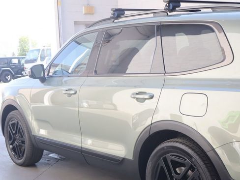 Used 2025 Kia Telluride SX X-Line AWD/4WD image 16