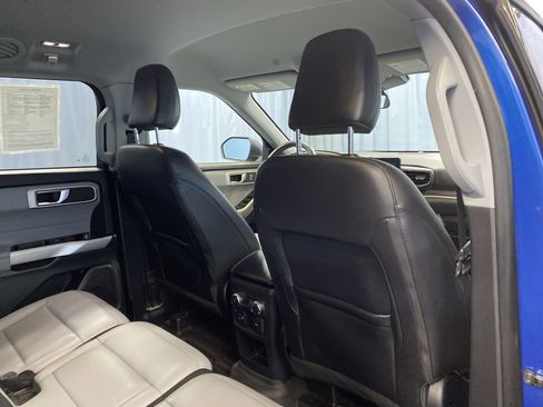 Used 2021 Ford Explorer XLT w/ Equipment Group 202A image 38