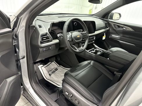 New 2026 Chevrolet Traverse LT w/ LPO, Floor Liner Package image 10