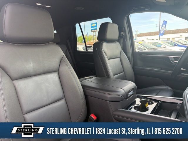 Used 2025 Chevrolet Tahoe LT AWD/4WD image 12