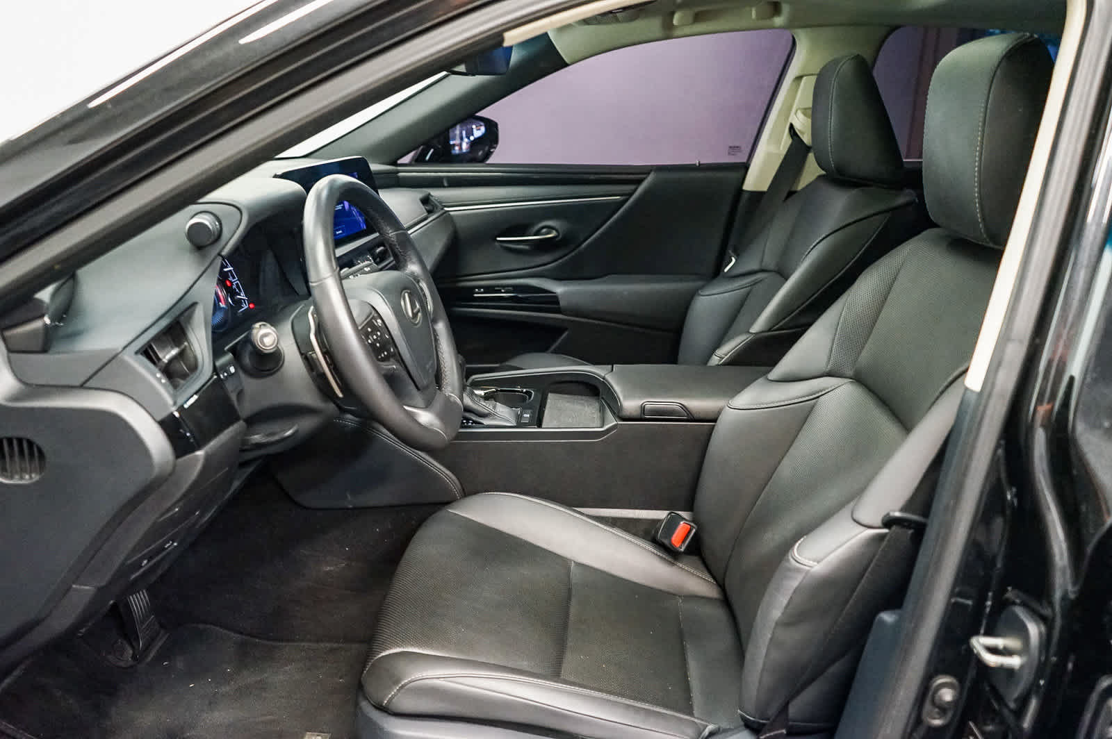 Used 2024 Lexus ES 350 w/ Accessory Package (Z2) FWD image 18