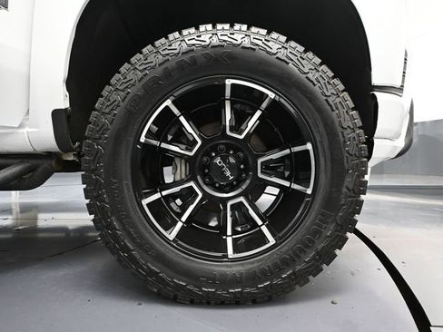 Used 2021 Chevrolet Silverado 1500 RST AWD/4WD image 18