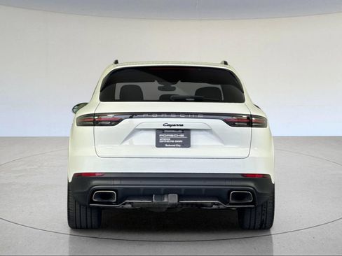 Certified 2022 Porsche Cayenne E-Hybrid AWD/4WD image 7