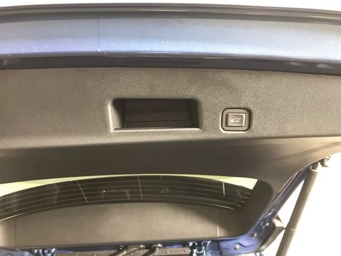 New 2026 Chevrolet Traverse LT w/ Driver Confidence Package image 18