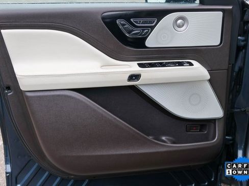 Used 2023 Lincoln Aviator Black Label w/ Class IV Trailer Tow Package image 11