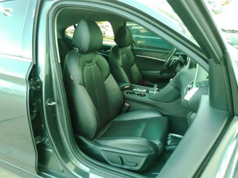 Used 2020 Genesis G70 2.0T image 21