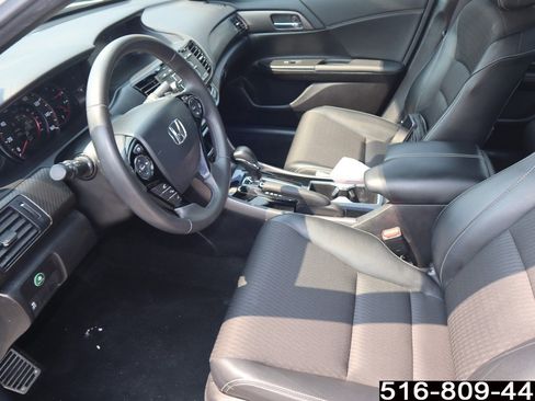 Used 2016 Honda Accord Sport image 16