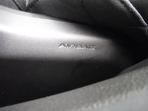 New 2025 Jeep Grand Cherokee L Altitude image 16