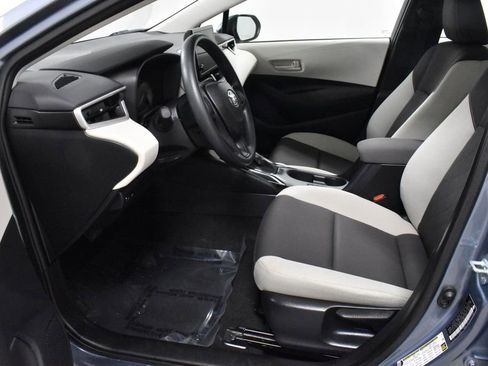 Certified 2025 Toyota Corolla LE image 12