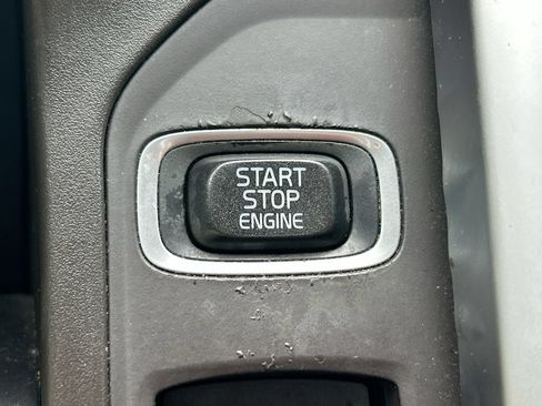 Used 2011 Volvo XC60 3.2 FWD image 18