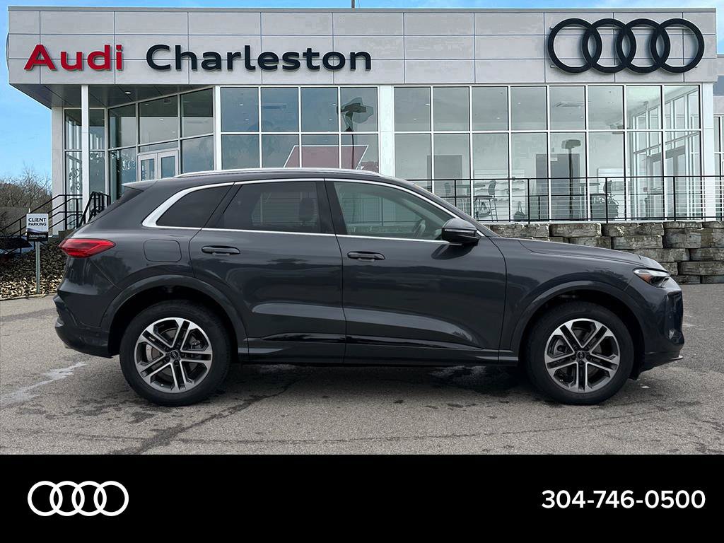 Certified 2025 Audi Q5 Premium w/ Convenience Package AWD/4WD image 2