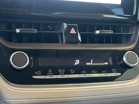 Certified 2025 Toyota Corolla Cross L image 21