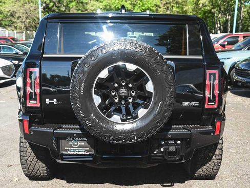 Used 2025 GMC Hummer EV 2X w/ Extreme Off-Road Package image 5