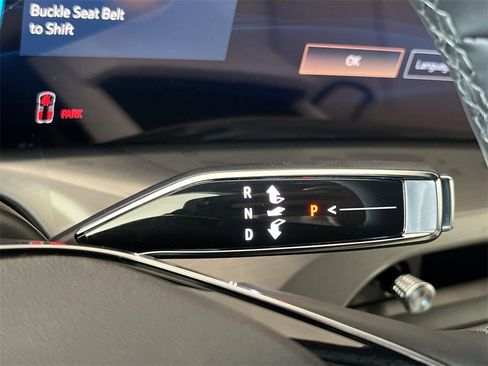 New 2026 Cadillac Vistiq Sport image 16