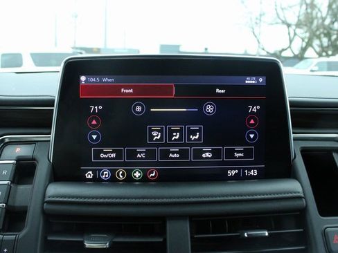 Used 2021 Chevrolet Tahoe Z71 image 20