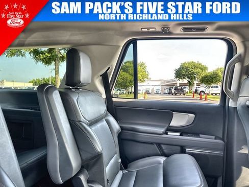 Used 2025 Ford Expedition Active RWD image 16