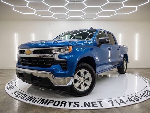 Used 2022 Chevrolet Silverado 1500 LT RWD image 1