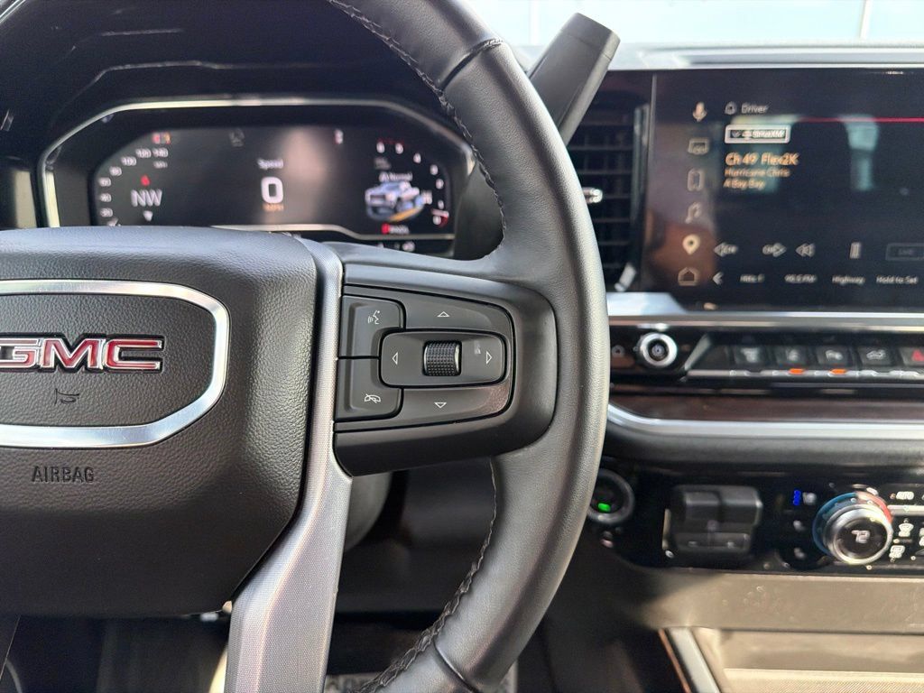Used 2025 GMC Sierra 2500 SLT AWD/4WD image 19