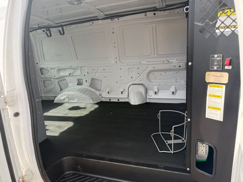 Used 2014 Ford E-150 and Econoline 150 w/ Power Group RWD image 14