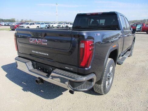 New 2026 GMC Sierra 2500 SLT w/ SLT Premium Package AWD/4WD image 4