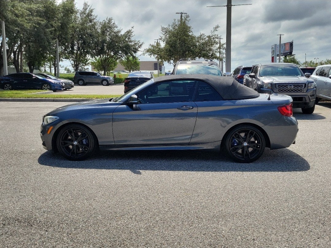 Used 2015 BMW M235i Convertible RWD image 9