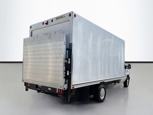 Used 2023 Ford E-450 and Econoline 450 Super Duty RWD image 10
