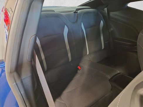 Used 2018 Chevrolet Camaro SS RWD image 21