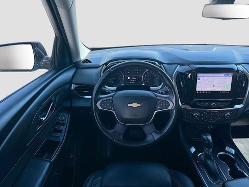 Used 2021 Chevrolet Traverse Premier FWD image 24