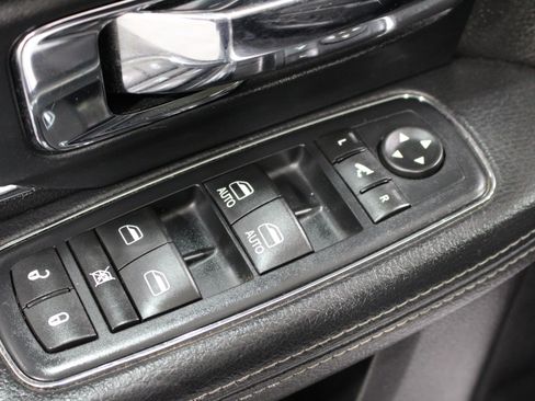 Used 2016 RAM 1500 Laramie w/ Convenience Group AWD/4WD image 7