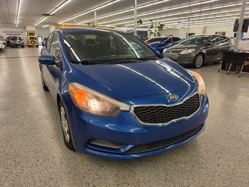 Used 2015 Kia Forte LX w/ Popular Package FWD image 3