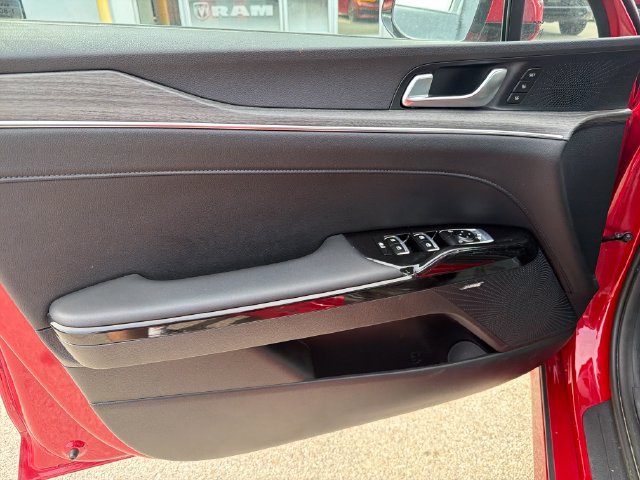 Used 2025 Kia K5 EX FWD image 17