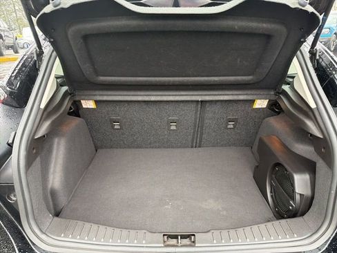 Used 2017 Ford Focus Titanium w/ Titanium Technology Package image 37