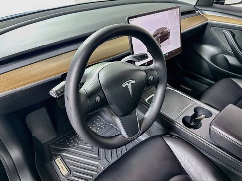 Used 2023 Tesla Model 3 Standard Range RWD image 13
