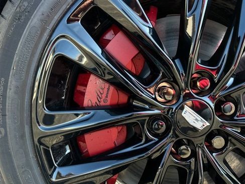 New 2026 Cadillac XT5 Sportv w/ LPO, Onyx Lite Package image 9