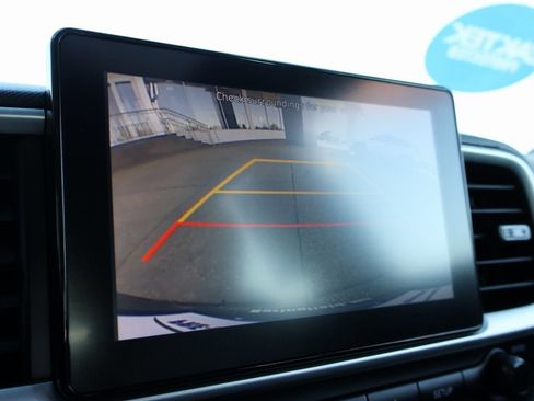 Certified 2022 Hyundai Venue SEL image 34