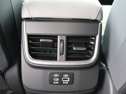 Certified 2025 Subaru Outback Premium w/ Popular Package #1A image 22