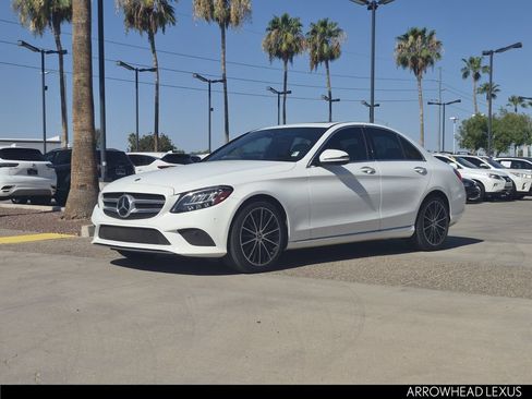 Used 2021 Mercedes-Benz C 300 Sedan image 2