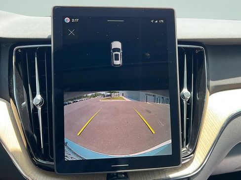 New 2026 Volvo XC60 B5 Core AWD/4WD image 16