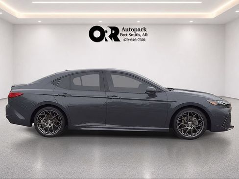 Used 2025 Toyota Camry XSE FWD image 6