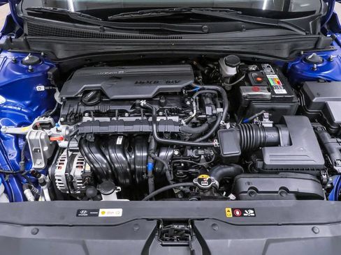 Used 2022 Hyundai Elantra Limited FWD image 31