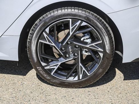 Used 2025 Kia K5 GT-Line AWD/4WD image 12