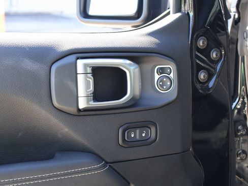 Used 2023 Jeep Wrangler Unlimited Sahara w/ Cold Weather Group image 21