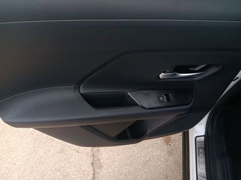 New 2026 Nissan Kicks SR w/ SR Premium Package image 31