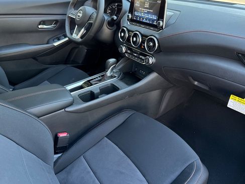 New 2025 Nissan Sentra SR image 12