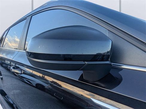 Used 2022 Volkswagen Taos SE image 10