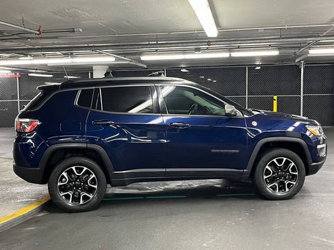 Used 2019 Jeep Compass Trailhawk w/ Leather Interior Group AWD/4WD image 37