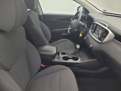 Used 2019 Kia Sorento LX image 21